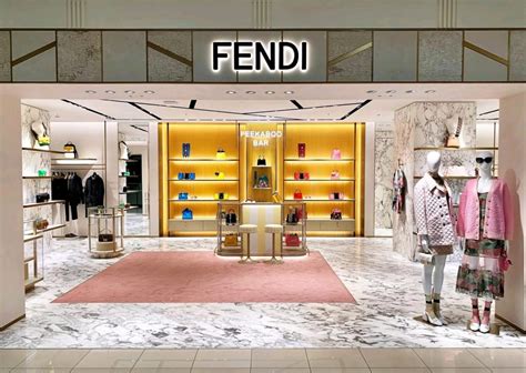 fendi skims customer service.